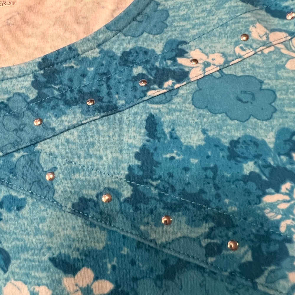 Kim Rogers 3/4 Sleeve Top - Picture 4 of 8